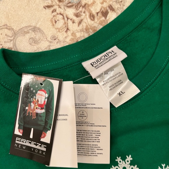 NWT Santa Claus, light up sweater green XL - Picture 4 of 6